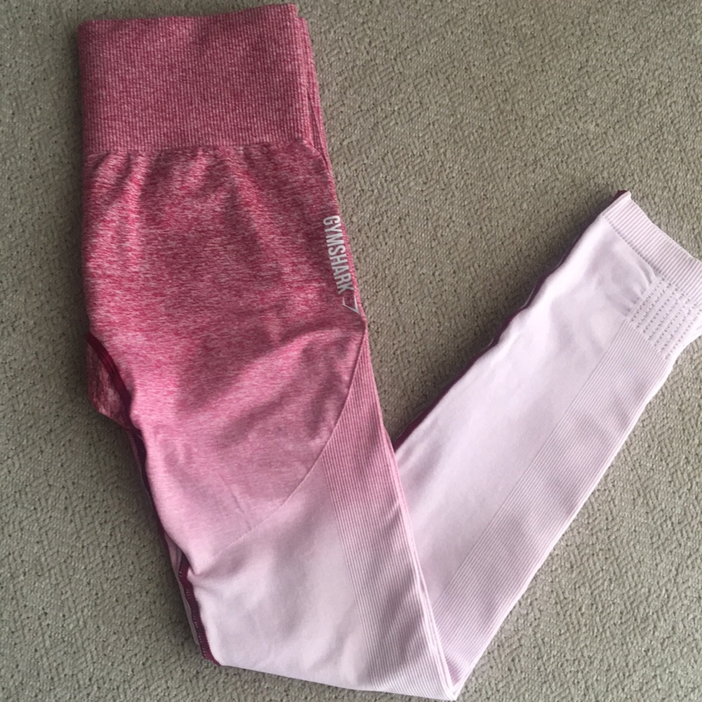 Gymshark ombré seamless in chalk pink/beet